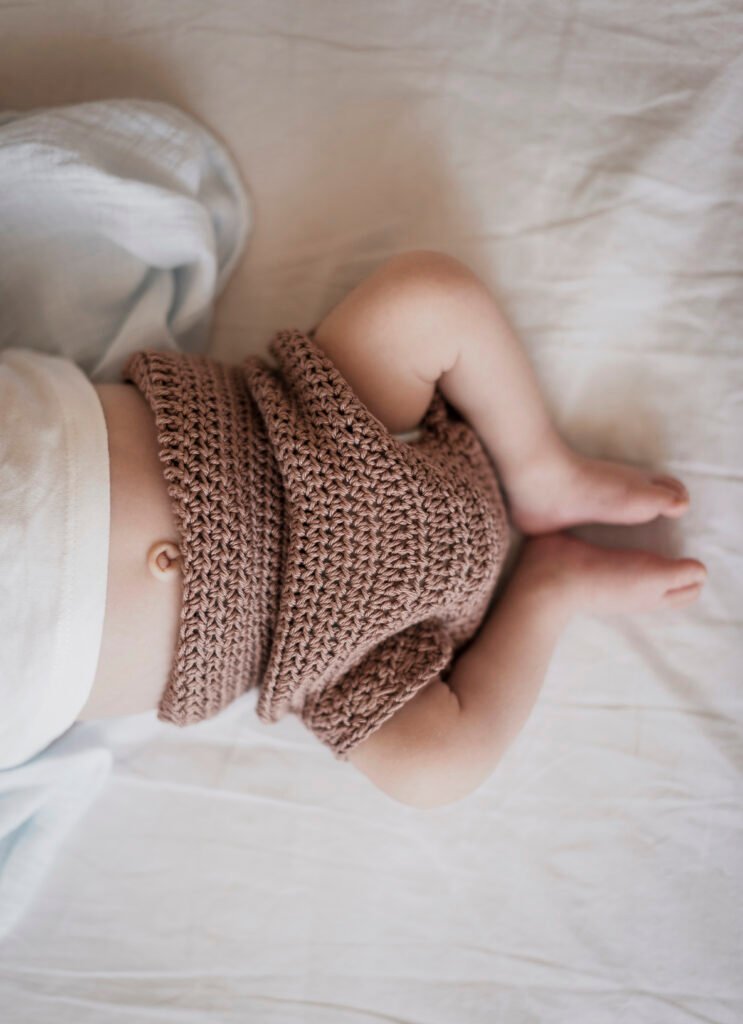 enfant top view legs little child